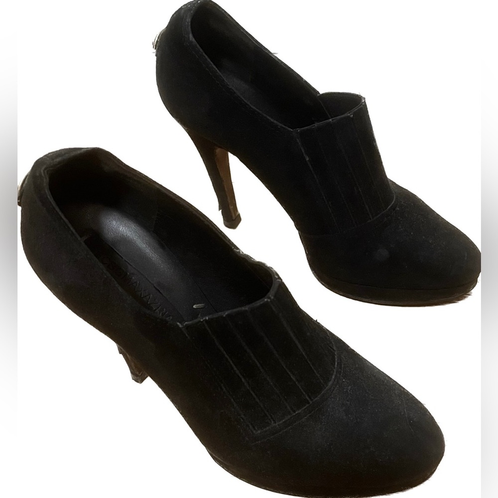 BCBG suede booties